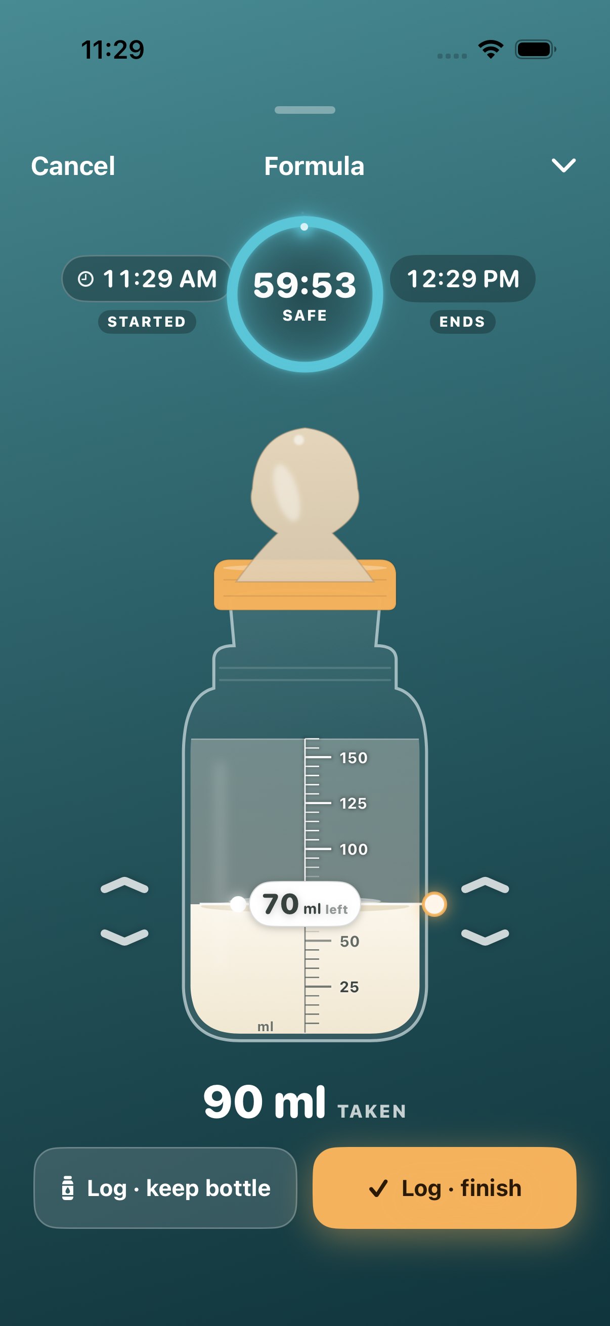 A prepared formula bottle in Feed Flow, with its safe window counting down: started 21:07, 59 minutes 53 seconds remaining, ends 22:07. The bottle shows 70 ml left and the 90 ml taken, with buttons to log and keep the bottle or log and finish.